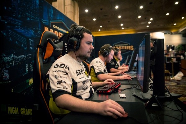 胜算极大 胜算极大